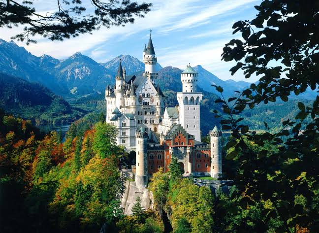 ปราสาทที่งดงามราวเทพนิยายจากทั่วโลก Neuschwanstein