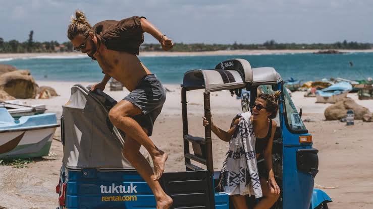 ขับรถเที่ยวเองศรีลังกา TukTuk Rental