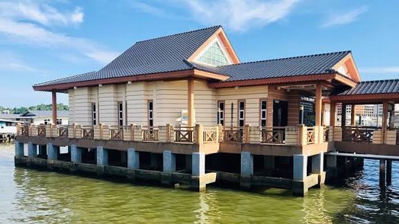 หมู่บ้านกลางน้ำ บรูไน กัมปงอายเยอร์