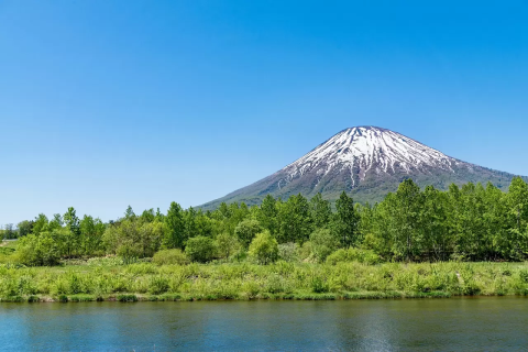 เขาโยเทย์ ฟูจิแห่งฮอกไกโด ประเทศญี่ปุ่น