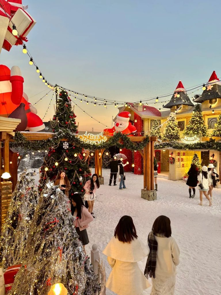 หมู่บ้านซานต้ากลางเซินเจิ้น กับคาเฟ่ BLUE CONCEPT Cafe & Farm