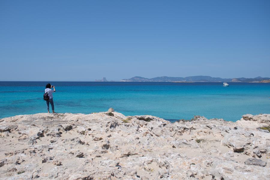 เกาะอิบิซา (Ibiza) และเกาะฟอร์เมนเตรา (Formentera)