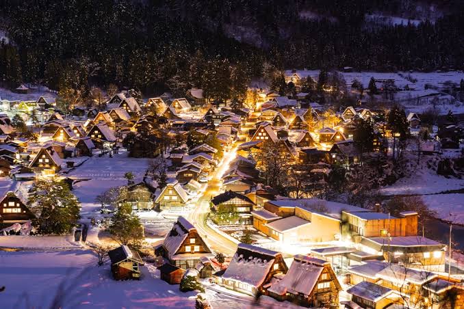 หมู่บ้านชิราคาวาโกะ ญี่ปุ่น