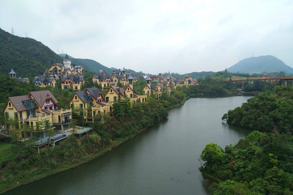 อินเทอร์ลาเคิน