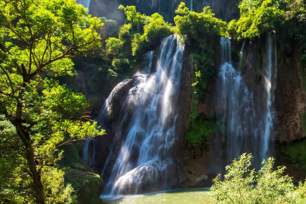 แลนด์มาร์คตามรอยลิซ่า Amazing Thailand สวยสะกดใจทุกที่!