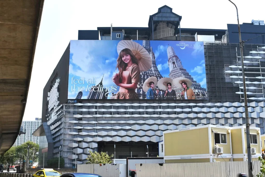 ตามหา ลิซ่า ทั่วไทย ตามแลนด์มาร์ค feel all the feelings!