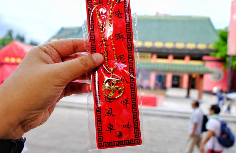 พิกัด เครื่องรางฮ่องกง จากวัดดัง เสริมดวงปัง!