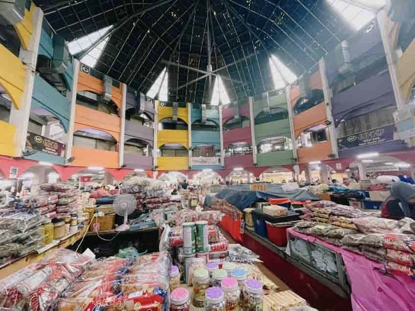ตลาดเช้าปาซาร์สิติคาดิจะห์ Pasar Siti Khadijah Morning Market มาเลเซีย