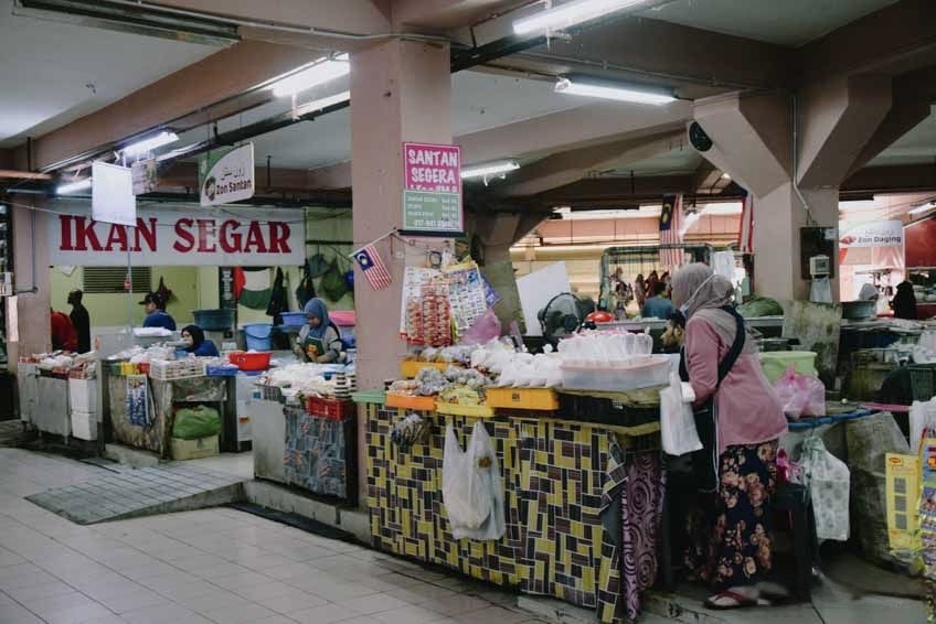 ตลาดเช้าปาซาร์สิติคาดิจะห์ Pasar Siti Khadijah Morning Market มาเลเซีย