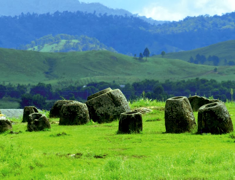 เที่ยวมรดกโลกลาว ทุ่งไหหิน