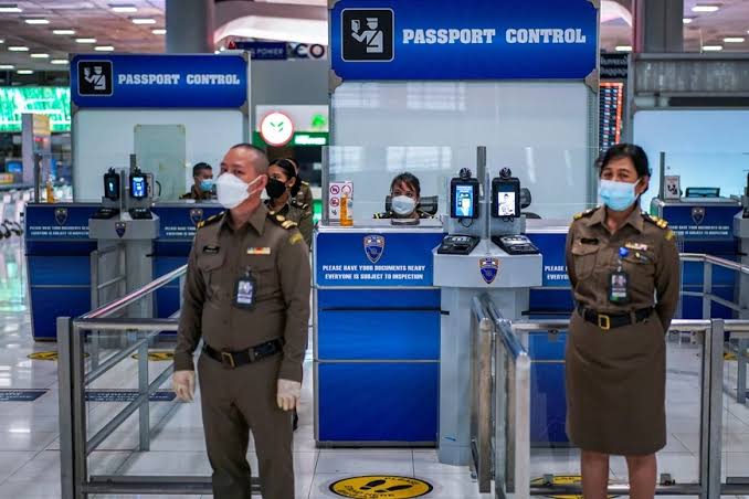 รัฐเตรียมเก็บค่าเดินทางออกนอกประเทศ Exit Fee ส่งเสริมคนไทยเที่ยวในประเทศ