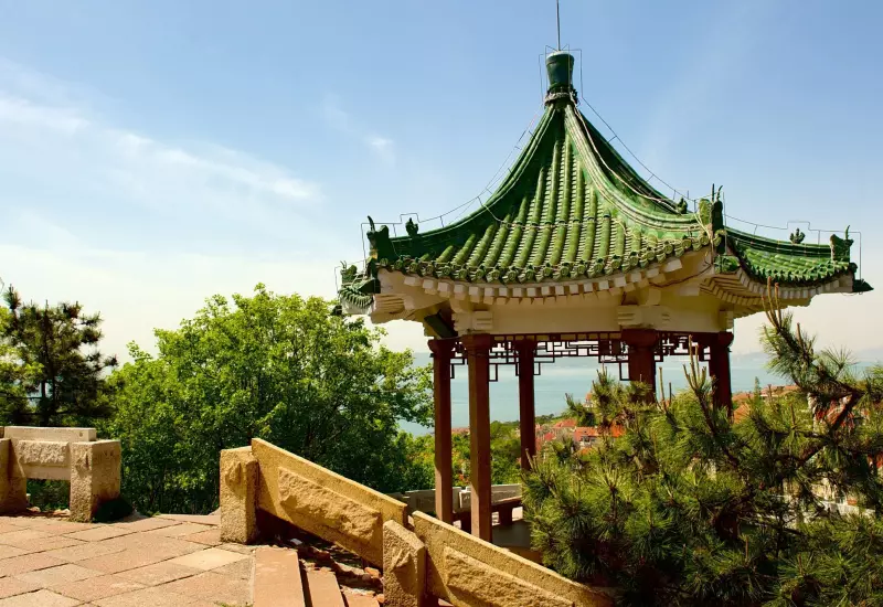 เที่ยว ภูเขาเสี้ยวหยูซาน เมืองชิงเต่า สวนยอดเขาแห่งศิลปะสี่สี!