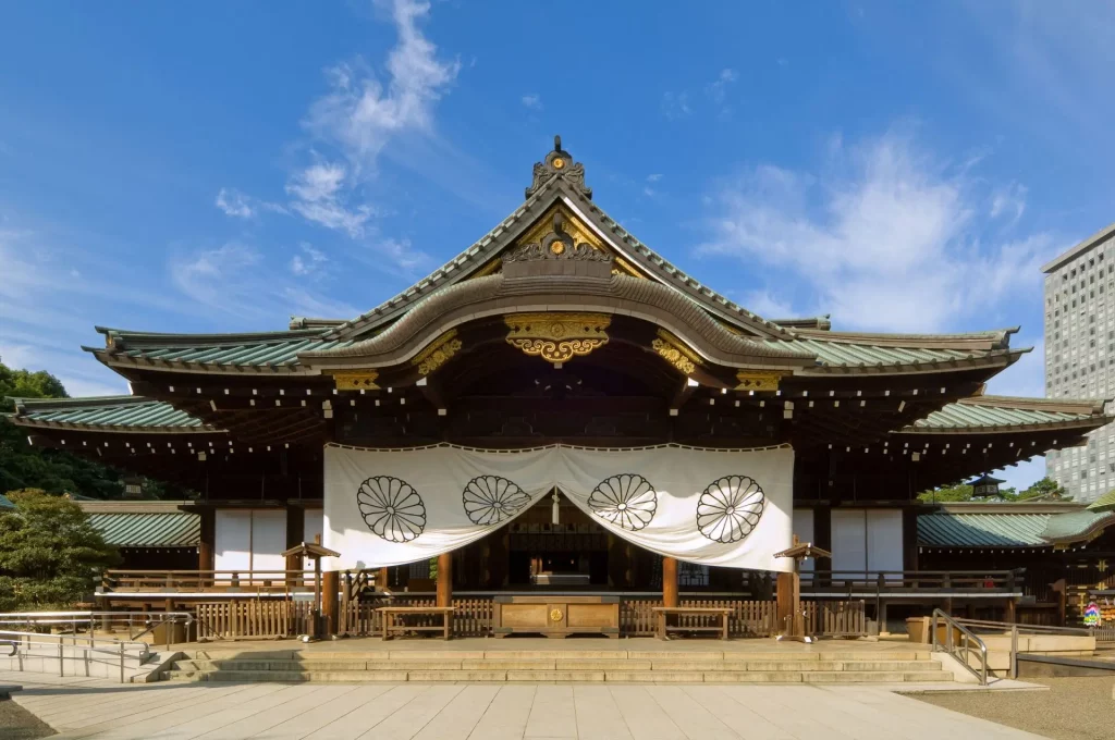 ศาลเจ้ายาสุคุนิ (Yasukuni Shrine) เที่ยวโตเกียว เที่ยวญี่ปุ่น ทัวร์โตเกียว ทัวร์ญี่ปุ่น
