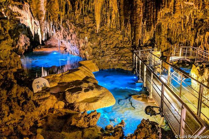ถ้ำเกียวคุเซนโด (Gyokusendo Cave) โอกินาว่า