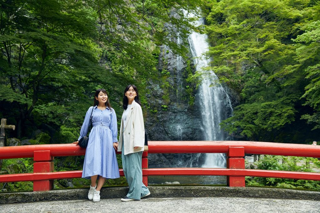 น้ำตกมิโนะ (Minoo Waterfall) เที่ยวโอซาก้า เที่ยวญี่ปุ่น ทัวร์โอซาก้า ทัวร์ญี่ปุ่น