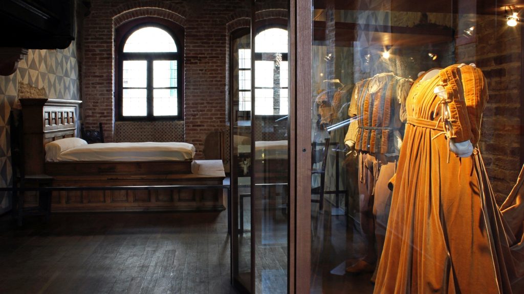 บ้านของจูเลียต Casa di Giulietta เที่ยวเวโรนา เที่ยวอิตาลี ทัวร์เวโรนา ทัวร์อิตาลี