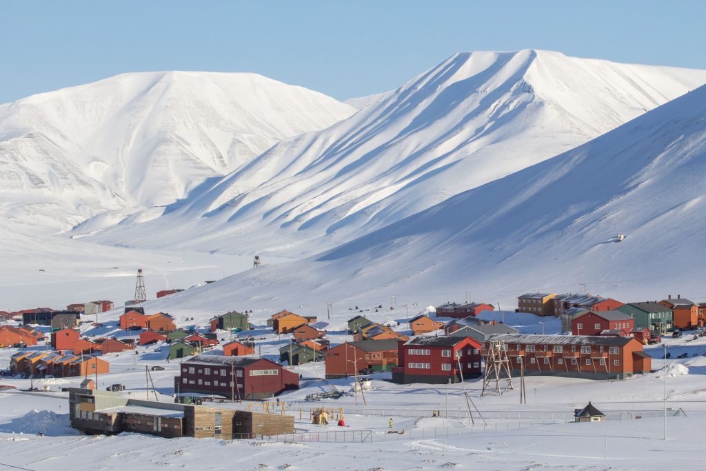 ลองเยียร์เบียน หรือ ลองเยียร์บีเยน Longyearbyen หมู่เกาะสฟาลบาร์ด Svalbard เที่ยวนอร์เวย์ ทัวร์นอร์เวย์