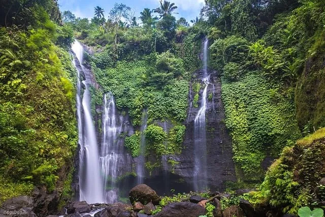 น้ำตกเซกุมปุล (Sekumpul Waterfall) เที่ยวบาหลี เที่ยวอินโดนีเซีย ทัวร์บาหลี ทัวร์อินโดนีเซีย
