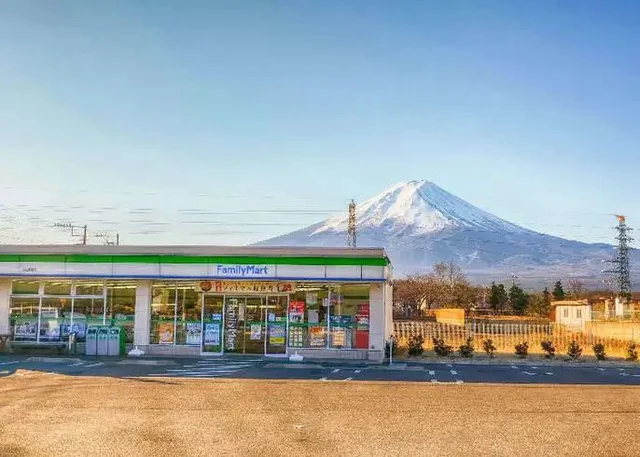 ร้านสะดวกซื้อ 7-Eleven, FamilyMart, Lawson เจ้าไหนชนะใจคนญี่ปุ่น?