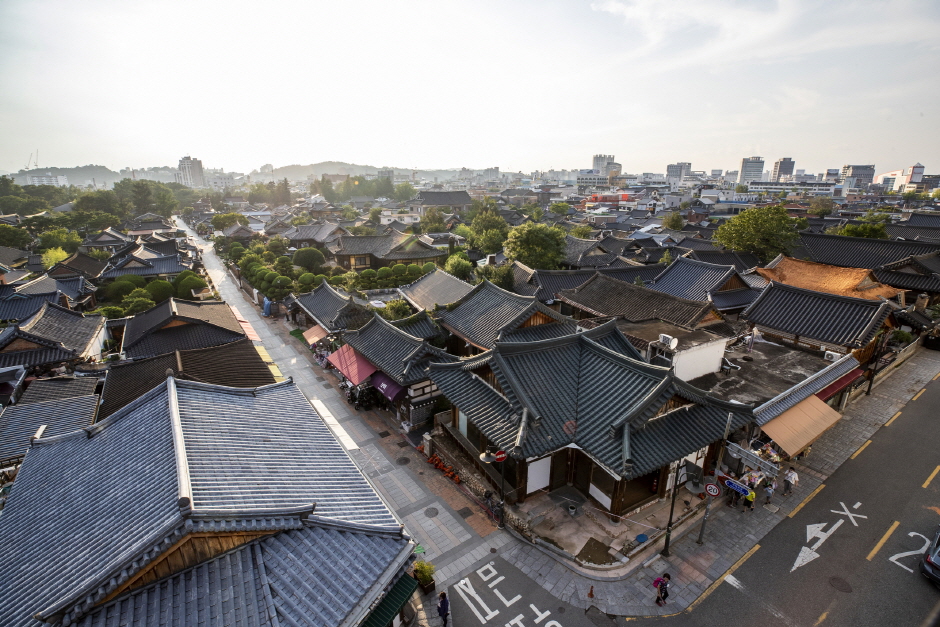 หมู่บ้านชอนจูฮันอก (Jeonju Hanok Village) เที่ยวเกาหลี ทัวร์เกาหลี