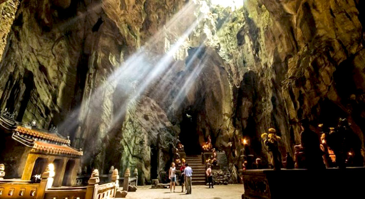 ภูเขาหินอ่อน หรือ Marble Mountains ที่เที่ยวดานัง ที่เที่ยวเวียดนาม ทัวร์ดานัง ทัวร์เวียดนาม